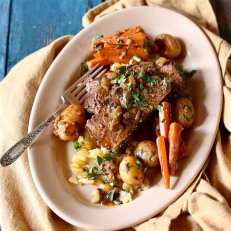 How many calories are in yankee pot roast - calories, carbs, nutrition