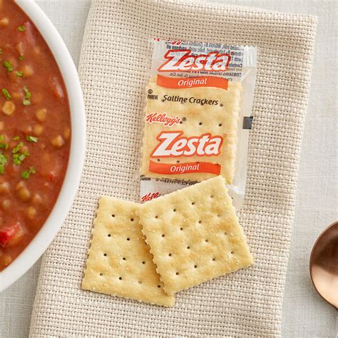 How many calories are in zesta saltine crackers - calories, carbs, nutrition