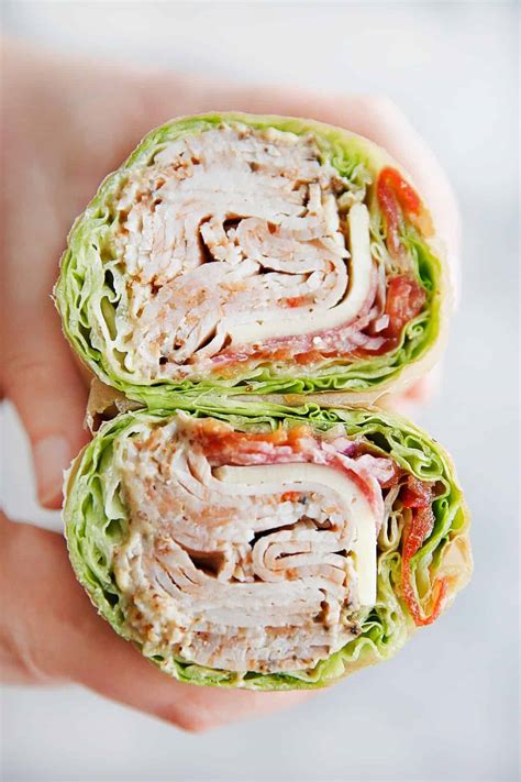 How many carbs are in 1 turkey wrap - calories, carbs, nutrition