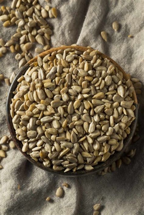 How many carbs are in 100% wholegrain with sunflower seeds - calories, carbs, nutrition