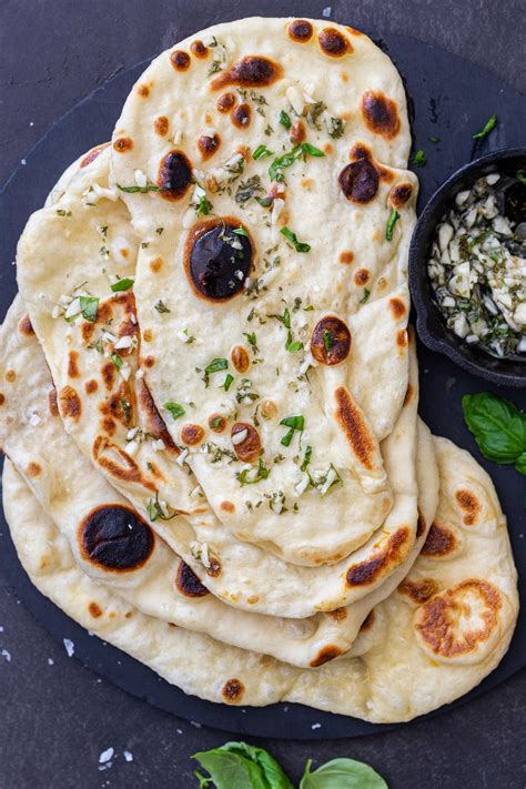 How many carbs are in accompanying naan bread with sambols - calories, carbs, nutrition