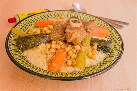 How many carbs are in algerian stew with couscous - calories, carbs, nutrition