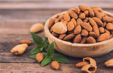 How many carbs are in almond sweet & salty - calories, carbs, nutrition