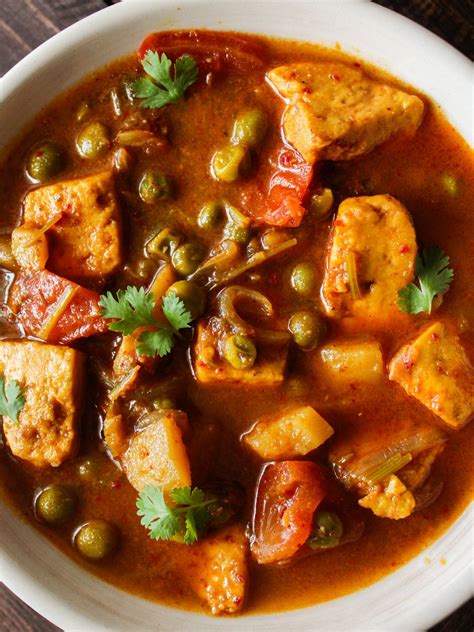 How many carbs are in aloo mutter paneer - calories, carbs, nutrition