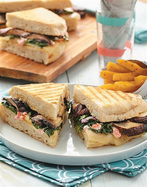 How many carbs are in amerifit portobello panini - calories, carbs, nutrition