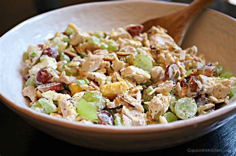 How many carbs are in apple almond chicken salad - calories, carbs, nutrition