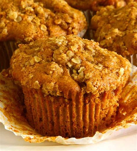 How many carbs are in apple caramel muffin - calories, carbs, nutrition