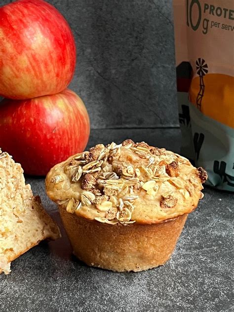 How many carbs are in apple crunch muffin - calories, carbs, nutrition