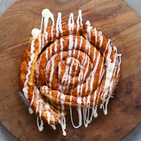 How many carbs are in apple danish with mocha swirls - calories, carbs, nutrition