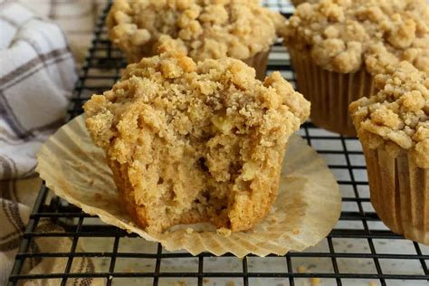 How many carbs are in apple muffins - calories, carbs, nutrition