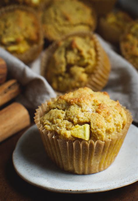 How many carbs are in apple spice muffin - 2 oz - calories, carbs, nutrition