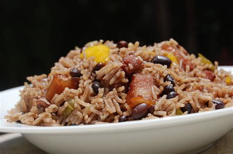 How many carbs are in arroz moro - calories, carbs, nutrition