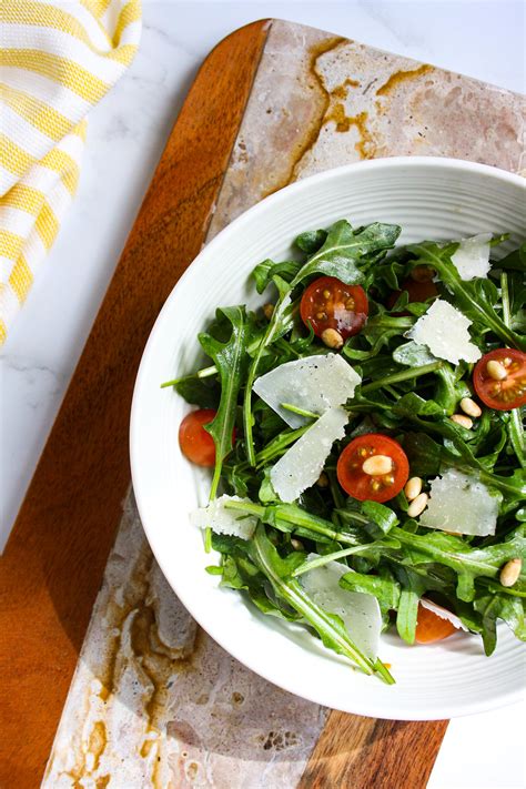 How many carbs are in arugula salad with cherry tomatoes lime vinaigrette - calories, carbs, nutrition