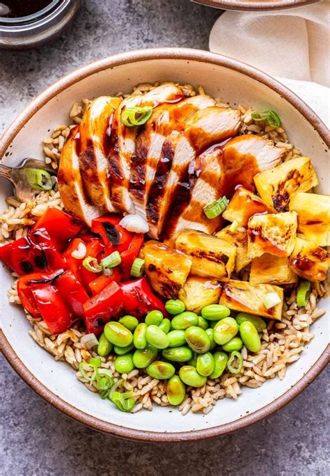 How many carbs are in asian bigger bowl with chicken - calories, carbs, nutrition