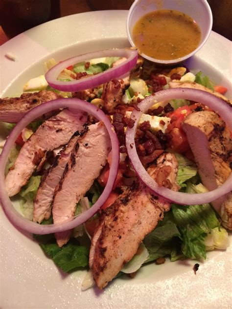 How many carbs are in austin roadhouse grilled chicken wrap - calories, carbs, nutrition