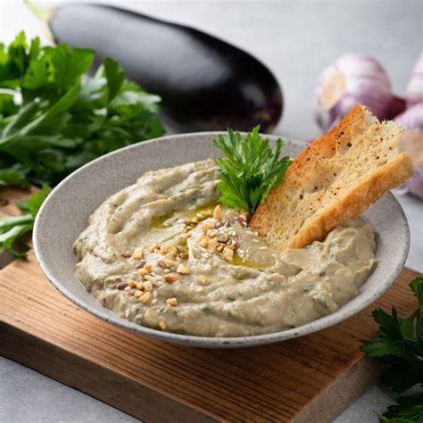 How many carbs are in baba ghanoush (egg plant hummus) - calories, carbs, nutrition