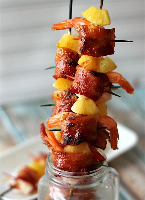 How many carbs are in bacon wrapped pineapple shrimp - calories, carbs, nutrition