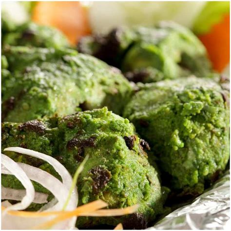 How many carbs are in baked chicken tikka with minted cabbage - calories, carbs, nutrition