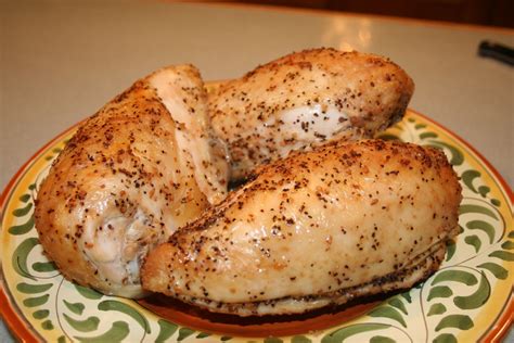 How many carbs are in baked chicken w/ montreal seasoning - calories, carbs, nutrition