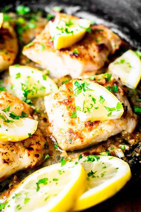 How many carbs are in baked-broiled cod fillet - calories, carbs, nutrition