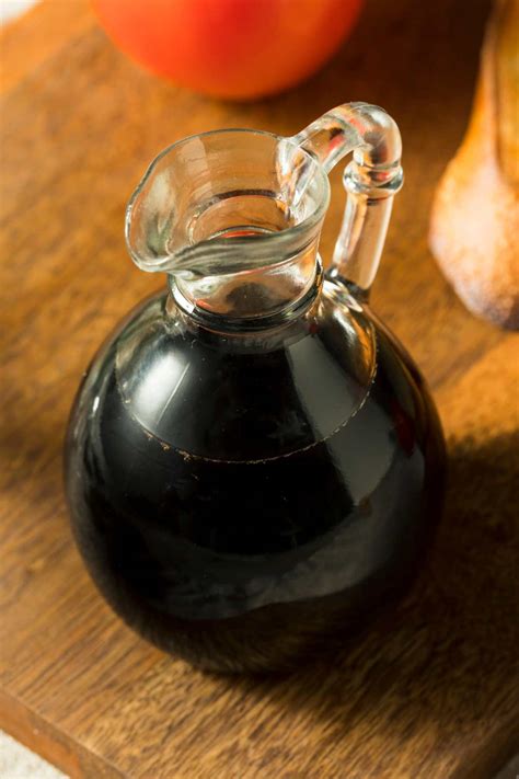 How many carbs are in balsamic syrup - calories, carbs, nutrition