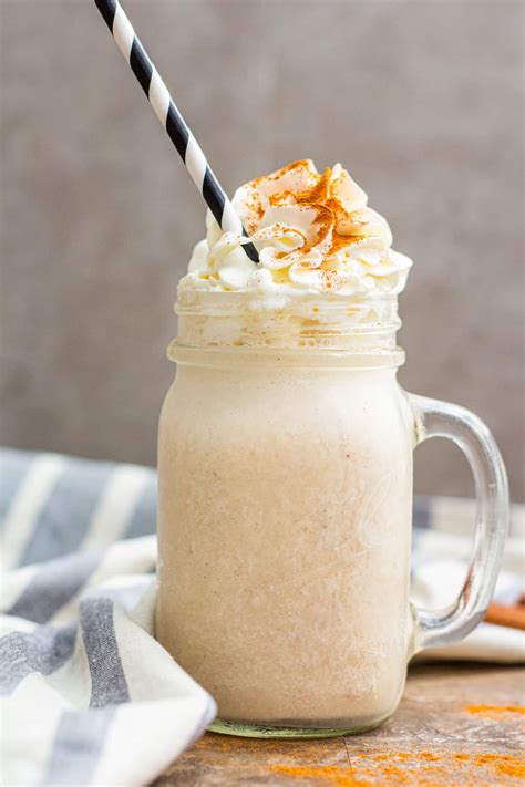 How many carbs are in banana milkshake - medium - calories, carbs, nutrition