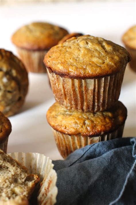 How many carbs are in banana muffin - calories, carbs, nutrition