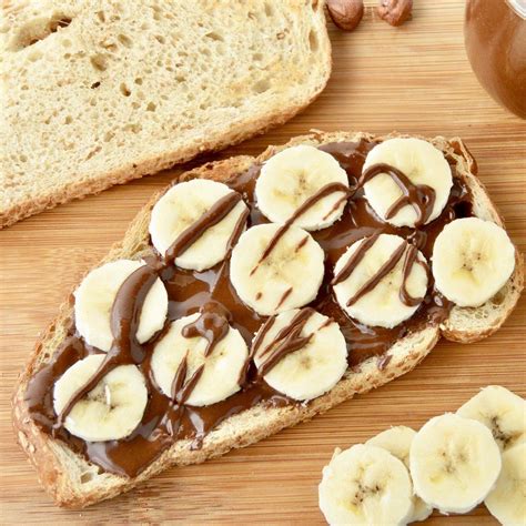 How many carbs are in banana nutella sandwich - calories, carbs, nutrition