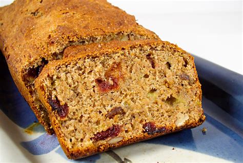 How many carbs are in banana walnut bread - calories, carbs, nutrition