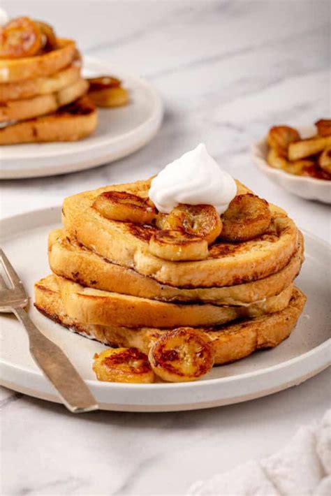 How many carbs are in bananas foster french toast - calories, carbs, nutrition