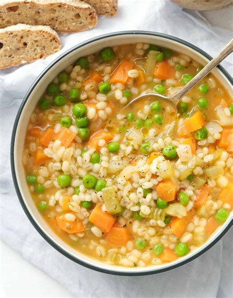 How many carbs are in barley and bean soup - calories, carbs, nutrition