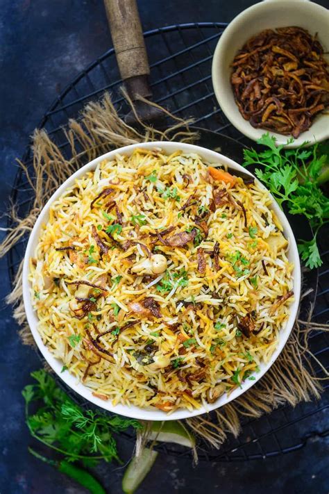 How many carbs are in basmati vegetarian biryani - calories, carbs, nutrition