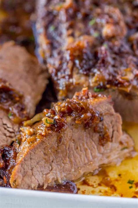 How many carbs are in bbq brisket beef with caramelized onions - calories, carbs, nutrition