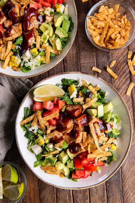 How many carbs are in bbq chicken salad - calories, carbs, nutrition