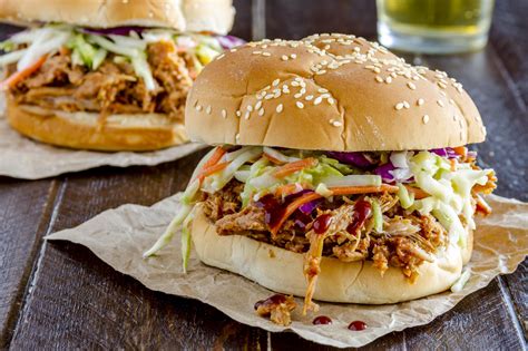 How many carbs are in bbq pulled pork sandwich (35417.156) - calories, carbs, nutrition