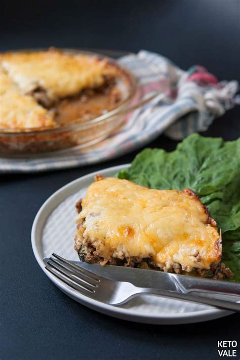 How many carbs are in beef and chicken moussaka - calories, carbs, nutrition