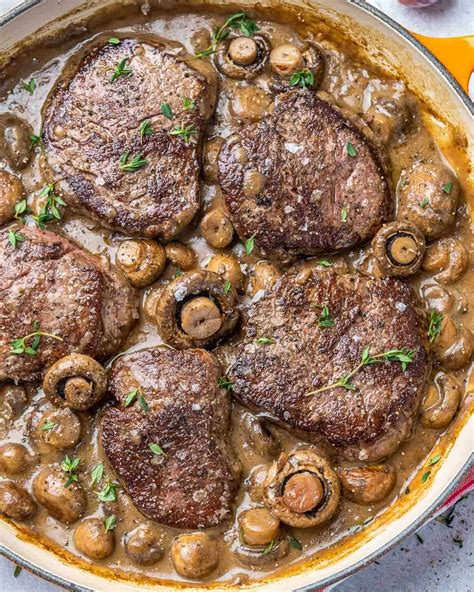 How many carbs are in beef and mushroom sauce - calories, carbs, nutrition