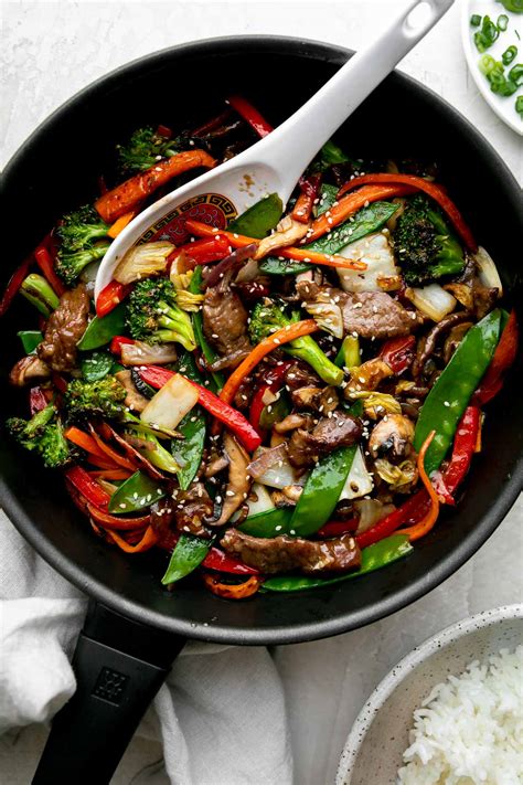 How many carbs are in beef and vegetable stir fry - calories, carbs, nutrition