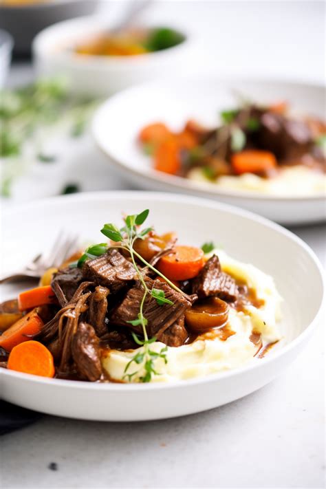 How many carbs are in beef bourguinon - calories, carbs, nutrition