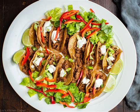 How many carbs are in beef chilli tacos - calories, carbs, nutrition