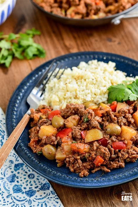 How many carbs are in beef picadillo (41671.0) - calories, carbs, nutrition