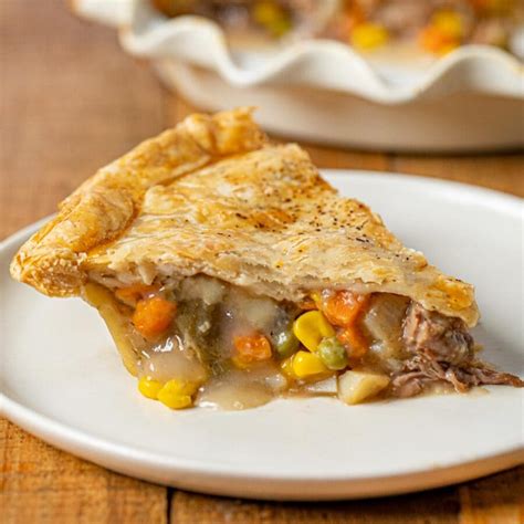 How many carbs are in beef pot pie - calories, carbs, nutrition