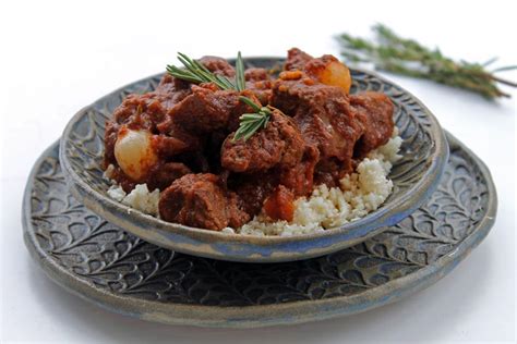 How many carbs are in beef stifado - calories, carbs, nutrition