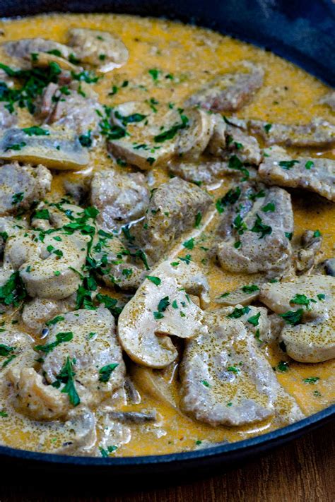 How many carbs are in beef stroganoff - calories, carbs, nutrition