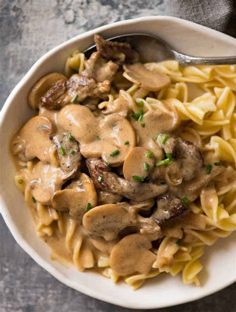 How many carbs are in beef stroganoff with sweet potato medium - calories, carbs, nutrition