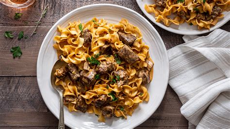 How many carbs are in beef stroganoff-world flavors - calories, carbs, nutrition