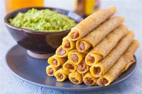 How many carbs are in beef taquito (11010.0) - calories, carbs, nutrition