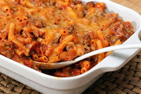 How many carbs are in beef tomato macaroni casserette - calories, carbs, nutrition