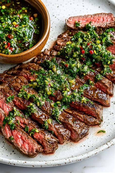 How many carbs are in beef top round pepper crusted parsley chimichurri - calories, carbs, nutrition