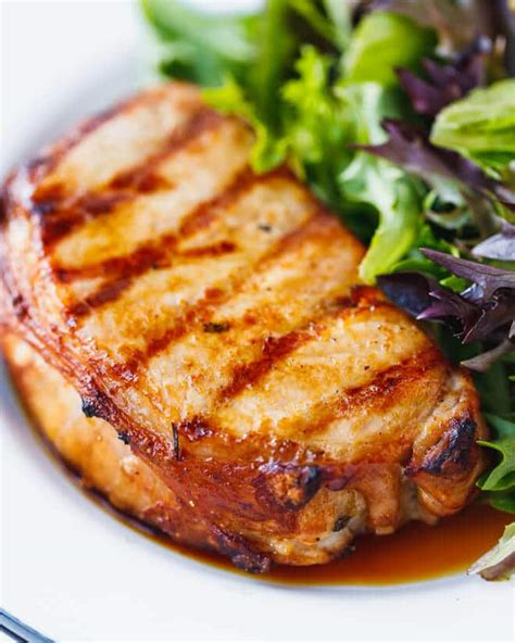 How many carbs are in beer grilled pork chop, marinated - calories, carbs, nutrition